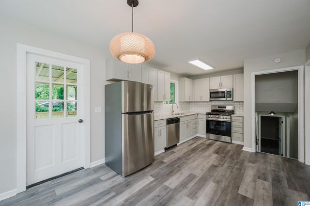 2105 MERRY DRIVE NE, Birmingham, AL 35215