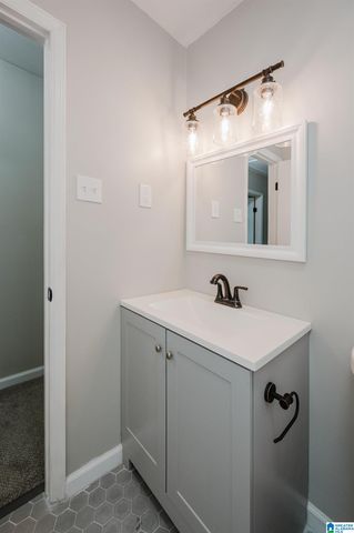 2105 MERRY DRIVE NE, Birmingham, AL 35215