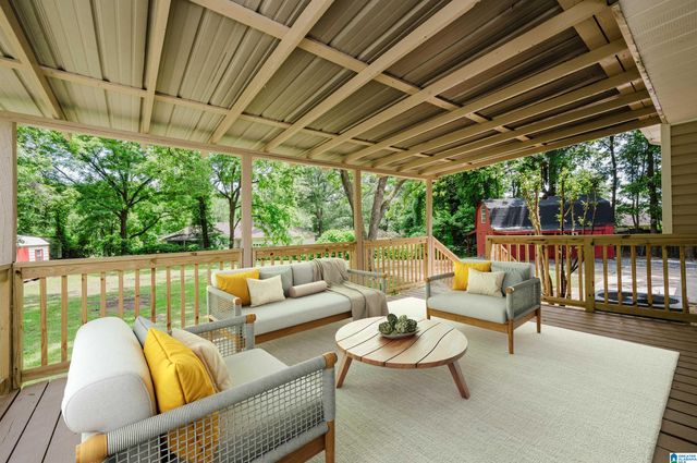 2105 MERRY DRIVE NE, Birmingham, AL 35215