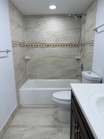 1041 NW 124TH Avenue 1041, Pembroke Pines, FL 33026