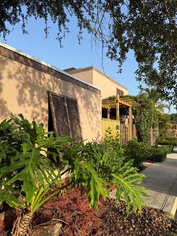 1041 NW 124TH Avenue 1041, Pembroke Pines, FL 33026
