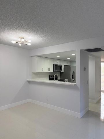 1041 NW 124TH Avenue 1041, Pembroke Pines, FL 33026
