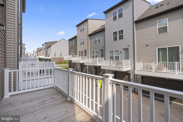 3564 STELLA BLUE DR, Hyattsville, MD 20782