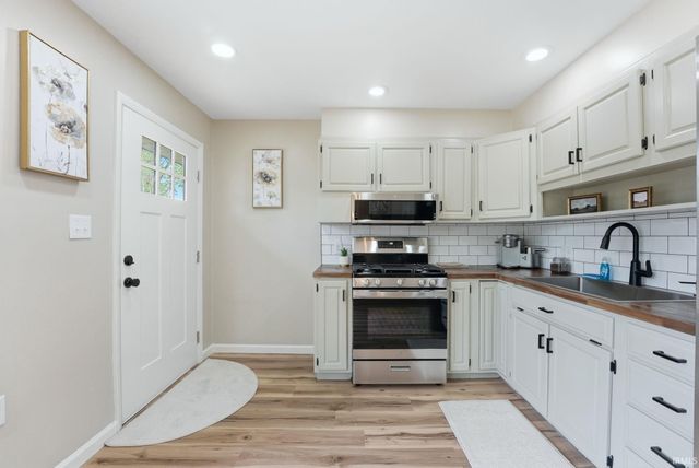 5709 Monarch Drive, Fort Wayne, IN 46815