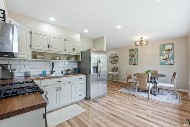 5709 Monarch Drive, Fort Wayne, IN 46815