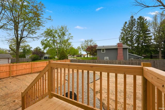 5709 Monarch Drive, Fort Wayne, IN 46815