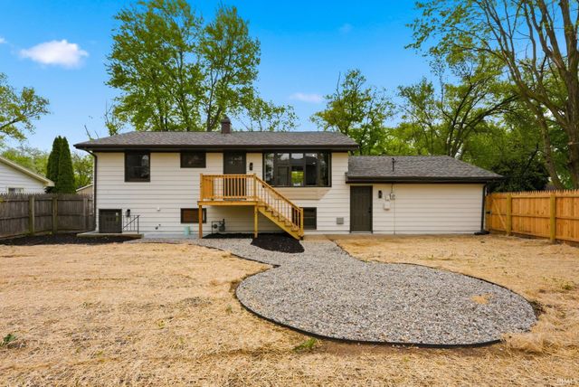 5709 Monarch Drive, Fort Wayne, IN 46815
