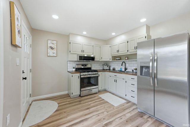 5709 Monarch Drive, Fort Wayne, IN 46815