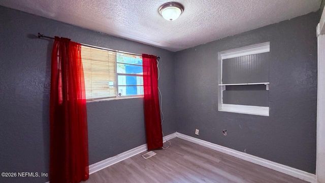 4870 ORTEGA HILLS Drive, Jacksonville, FL 32244