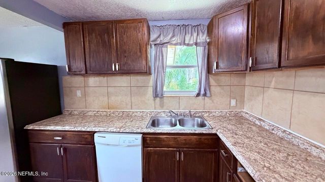 4870 ORTEGA HILLS Drive, Jacksonville, FL 32244