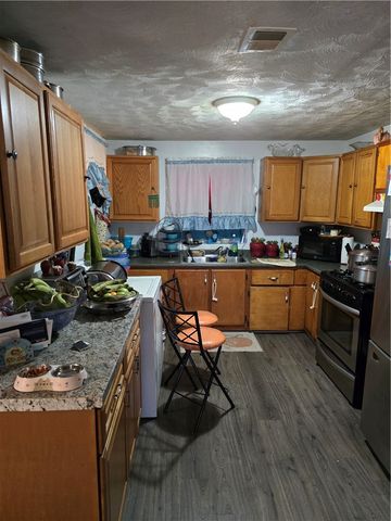 20 Pennsylvania Avenue, Providence, RI 02905