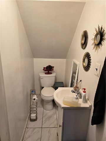 20 Pennsylvania Avenue, Providence, RI 02905