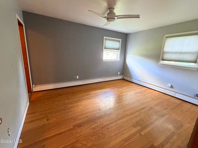 186 Middletown Road, Waterford, NY 12188