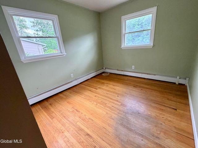 186 Middletown Road, Waterford, NY 12188