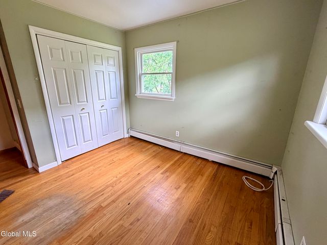 186 Middletown Road, Waterford, NY 12188