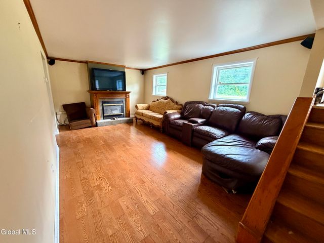 186 Middletown Road, Waterford, NY 12188