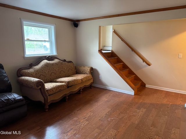 186 Middletown Road, Waterford, NY 12188