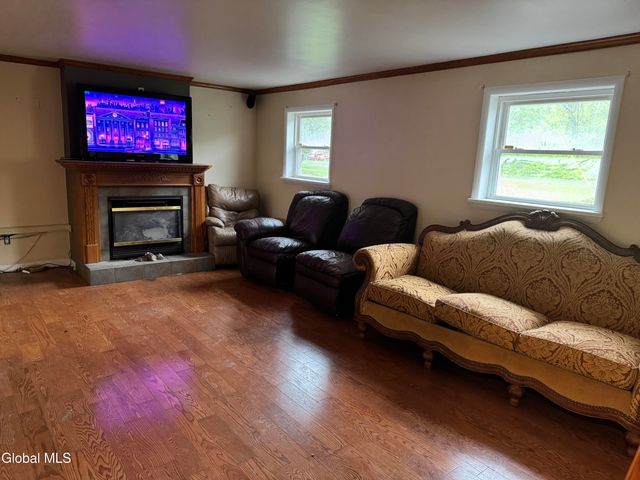 186 Middletown Road, Waterford, NY 12188