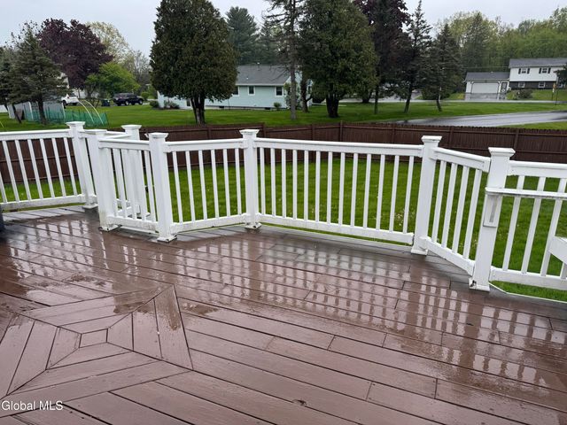 186 Middletown Road, Waterford, NY 12188