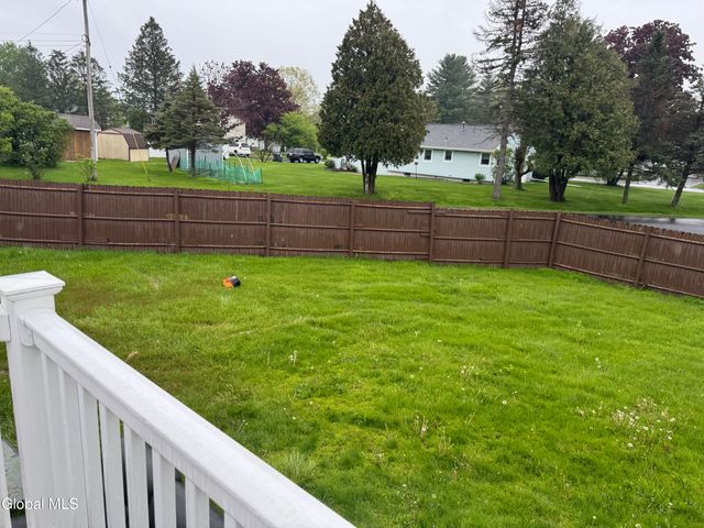 186 Middletown Road, Waterford, NY 12188