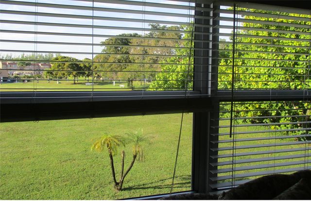 9541 Sunrise Lakes Boulevard 210, Sunrise, FL 33322