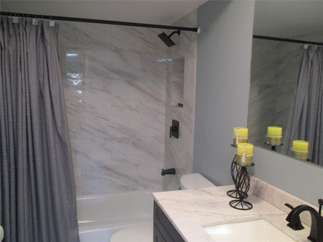 9541 Sunrise Lakes Boulevard 210, Sunrise, FL 33322