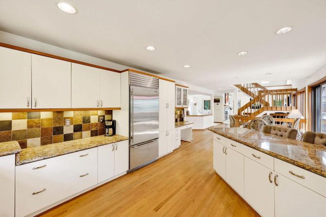 1 White Oaks Lane, Madison, WI 53711