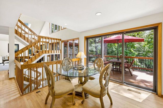 1 White Oaks Lane, Madison, WI 53711