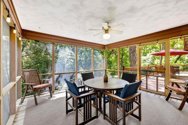 1 White Oaks Lane, Madison, WI 53711