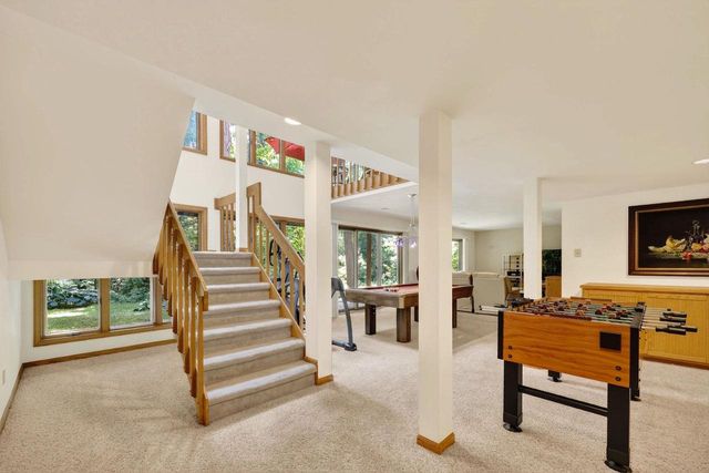 1 White Oaks Lane, Madison, WI 53711