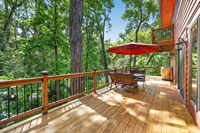 1 White Oaks Lane, Madison, WI 53711