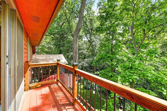 1 White Oaks Lane, Madison, WI 53711