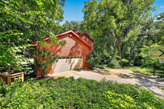 1 White Oaks Lane, Madison, WI 53711