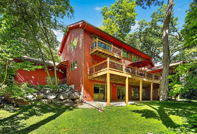 1 White Oaks Lane, Madison, WI 53711