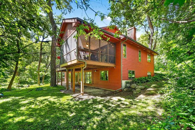 1 White Oaks Lane, Madison, WI 53711