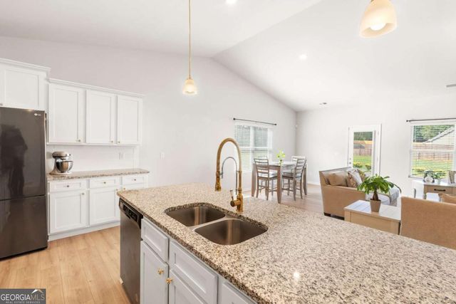 1074 Pine View Trail, Monroe, GA 30656