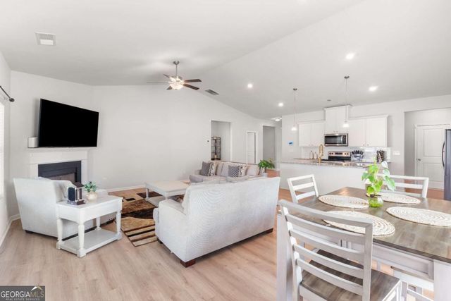 1074 Pine View Trail, Monroe, GA 30656