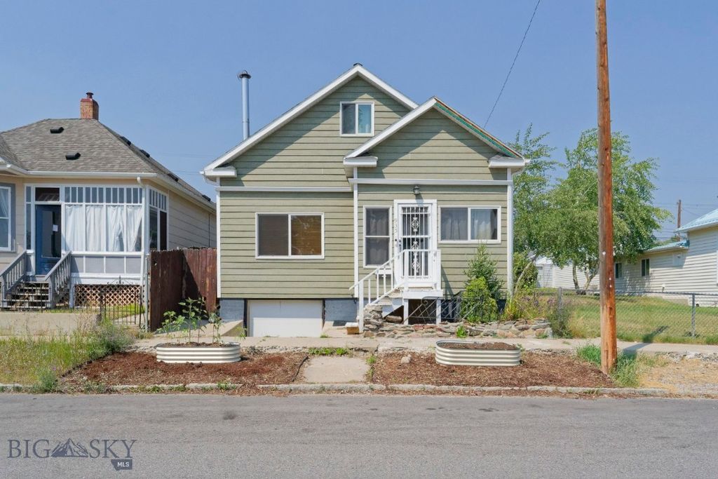 935 Hornet Street, Butte, MT 59701 photo 1