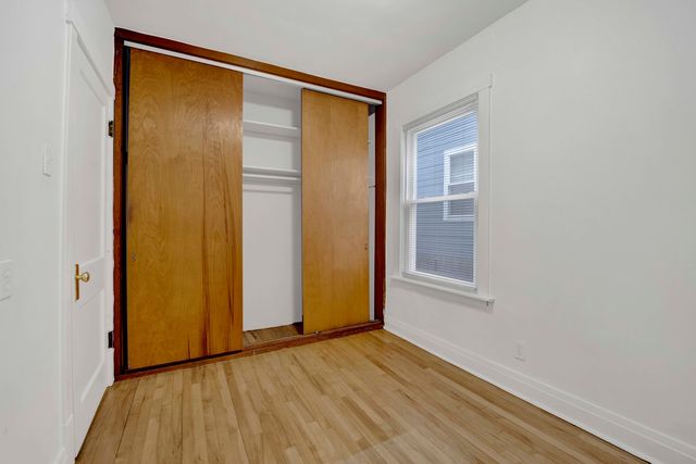 5037 W Winona Street, Chicago, IL 60630