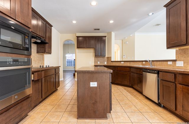 818 PENSTEMON TRAIL, San Antonio, TX 78256