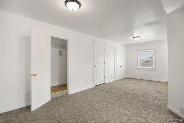 15100 Washburn Street, Detroit, MI 48238