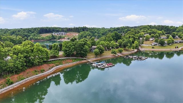 1230 Melton Road 40, West Union, SC 29696