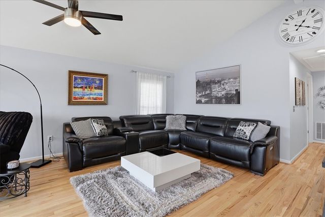 1230 Melton Road 40, West Union, SC 29696