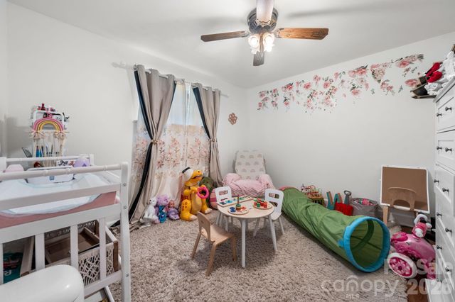 1723 31st Street NE, Hickory, NC 28601