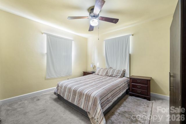 1723 31st Street NE, Hickory, NC 28601