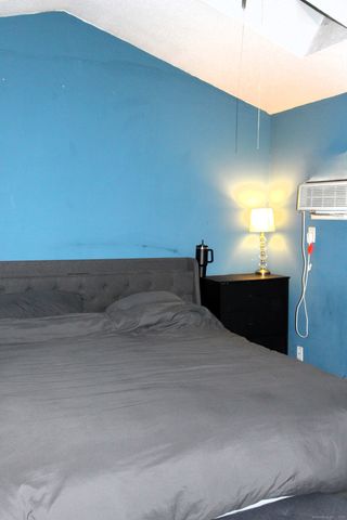 40 South Street APT 25, Bristol, CT 06010