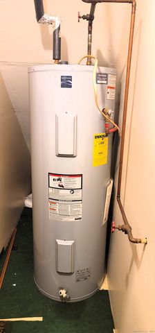 40 South Street APT 25, Bristol, CT 06010