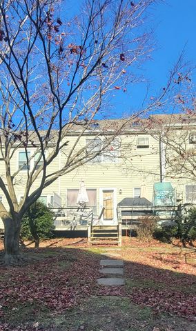 40 South Street APT 25, Bristol, CT 06010