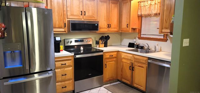 40 South Street APT 25, Bristol, CT 06010