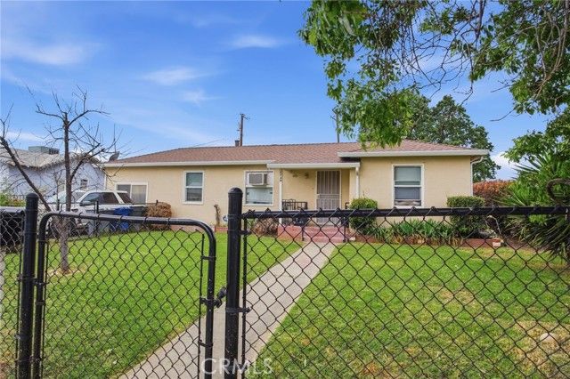 898 Yosemite Parkway, Merced, CA 95341